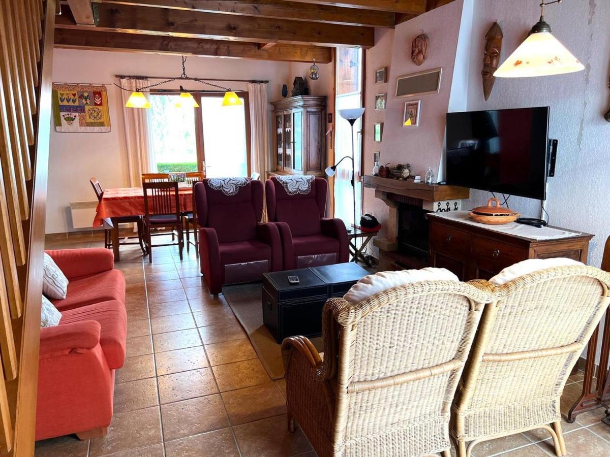 Casa Adosada Para Familias En Santa Leocadia Sainte-Leocadie Ngoại thất bức ảnh