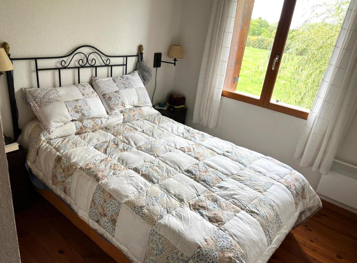 Casa Adosada Para Familias En Santa Leocadia Sainte-Leocadie Ngoại thất bức ảnh