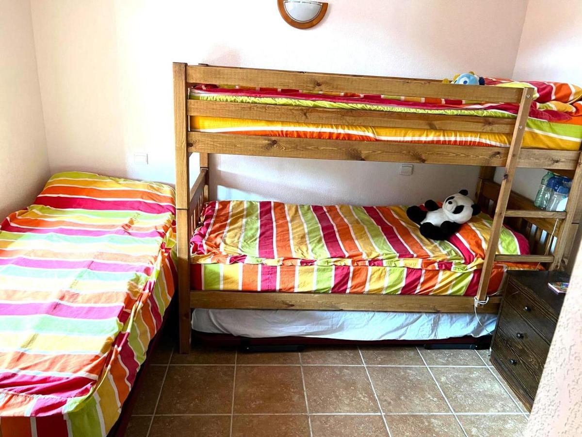 Casa Adosada Para Familias En Santa Leocadia Sainte-Leocadie Ngoại thất bức ảnh