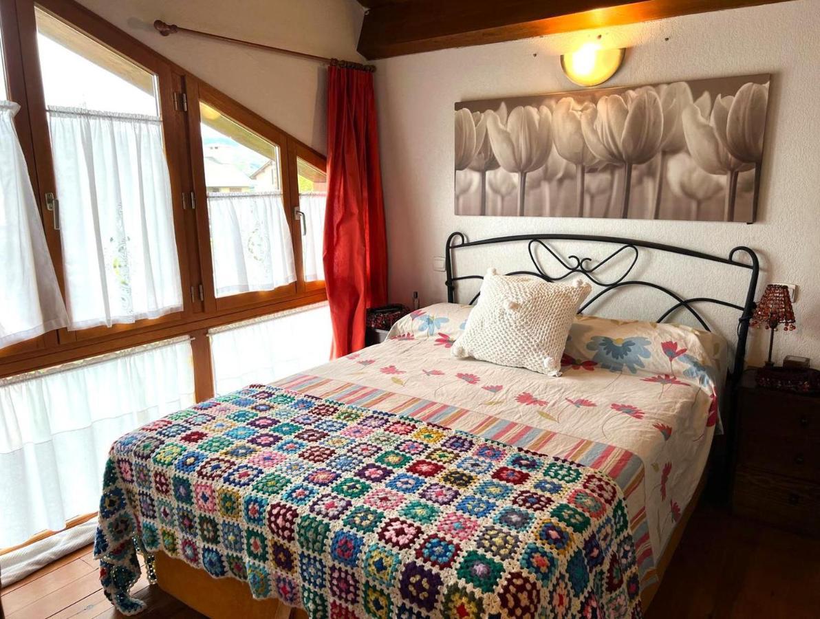 Casa Adosada Para Familias En Santa Leocadia Sainte-Leocadie Ngoại thất bức ảnh